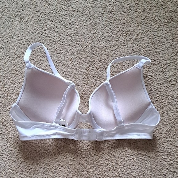 Victoria's Secret White Underwire T-Shirt Bra - Picture 5 of 8